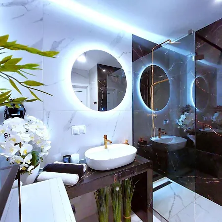 Mit Blick Auf Den Park - Mariw Matejki 17 Z Widokiem Na Park 아파트 슈비노우이스쳬